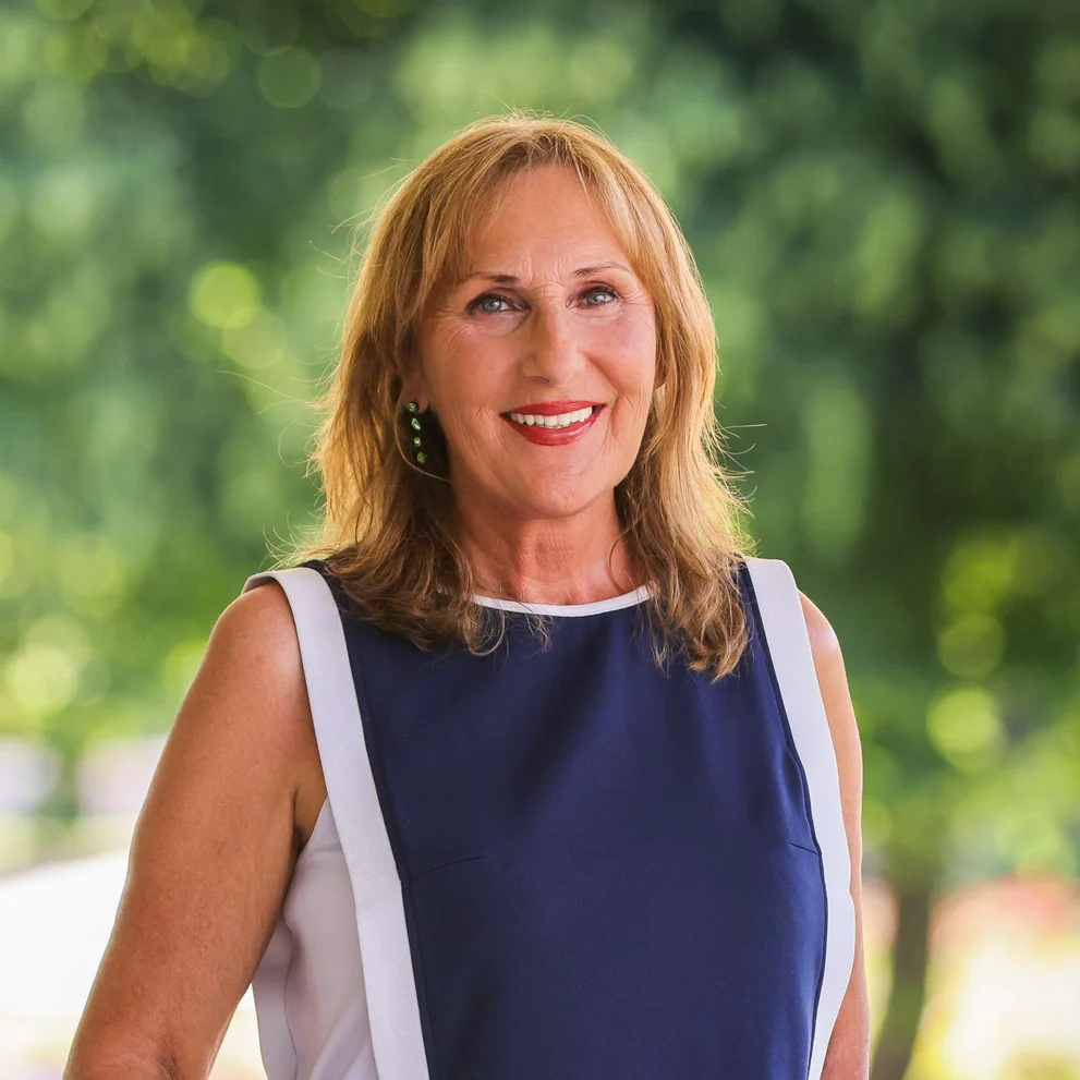 Porträtbild von Andrea Schwarz